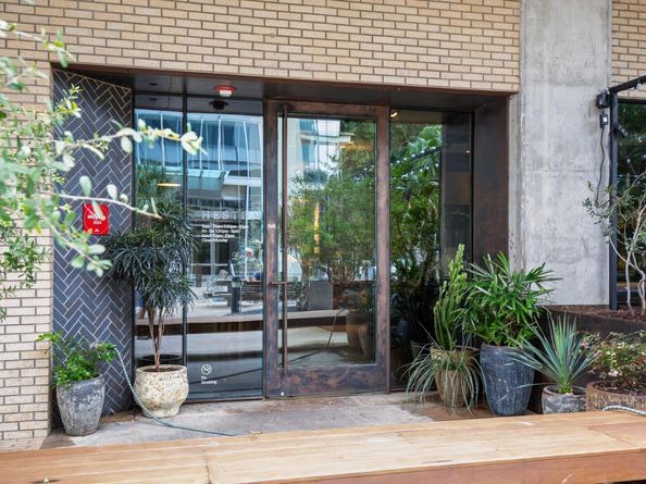 360 Nueces ST 1306, Austin TX 78701