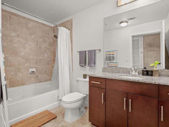 360 Nueces ST 1306, Austin TX 78701