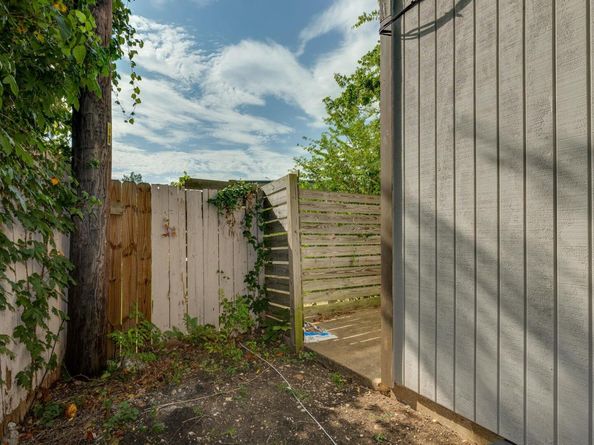 4307 1st ST S 101, Austin TX 78745