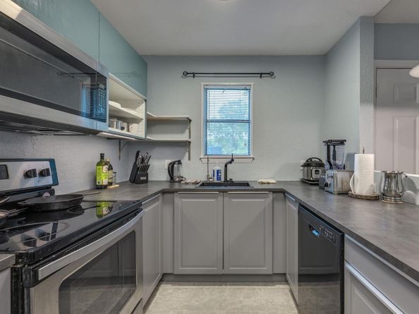 4307 1st ST S 101, Austin TX 78745
