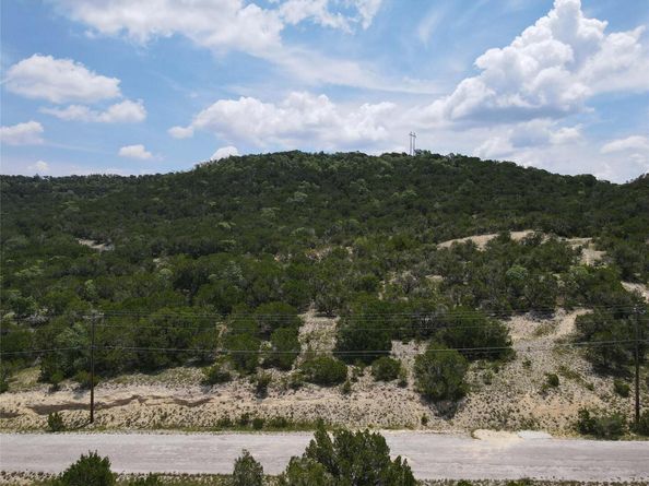 8007 Arapaho TRL, Lago Vista TX 78645