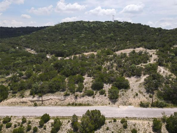 8007 Arapaho TRL, Lago Vista TX 78645