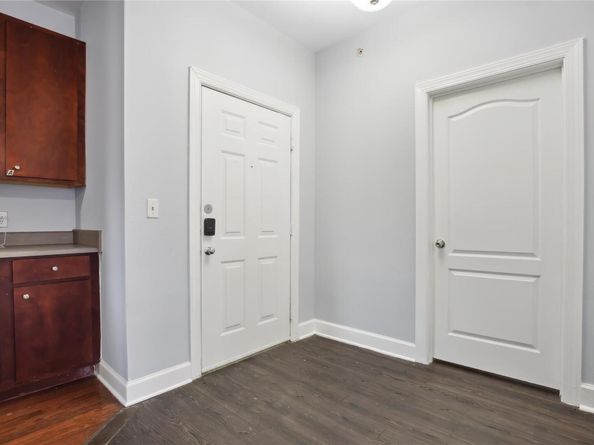 1901 Crossing PL 3101, Austin TX 78741