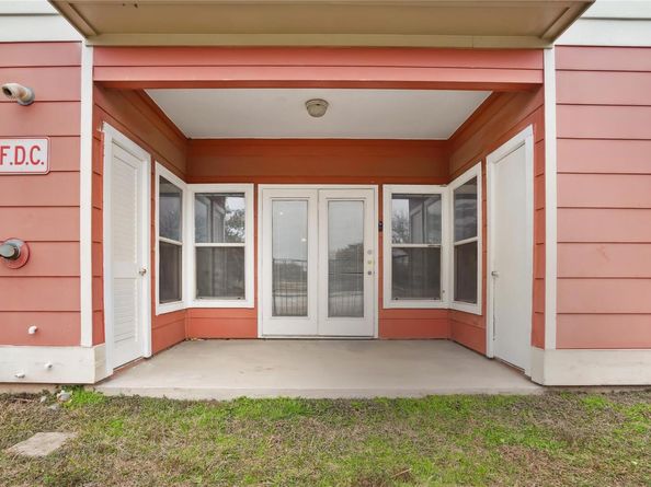 1901 Crossing PL 3101, Austin TX 78741