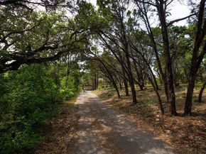 502 Grace LN, Austin TX 78746