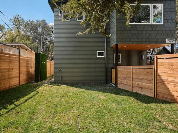 3307 Kay ST 1, Austin TX 78702
