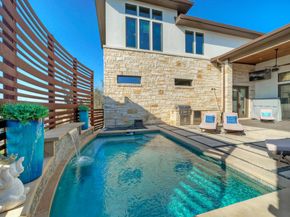 106 Bisset CT, Austin TX 78738