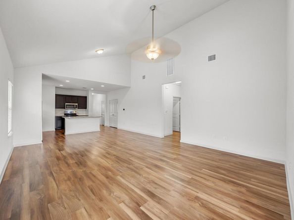 356 Shiner LN, Georgetown TX 78626
