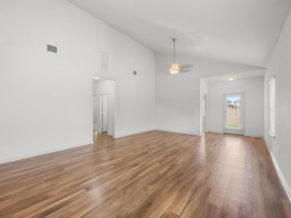 356 Shiner LN, Georgetown TX 78626