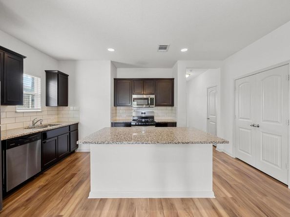 356 Shiner LN, Georgetown TX 78626