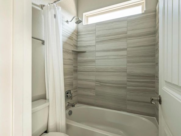 2021 Bear Creek DR, Leander TX 78641