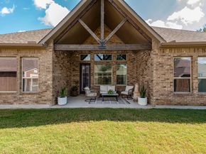 2021 Bear Creek DR, Leander TX 78641