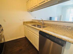 1500 East Side DR 219 A, Austin TX 78704