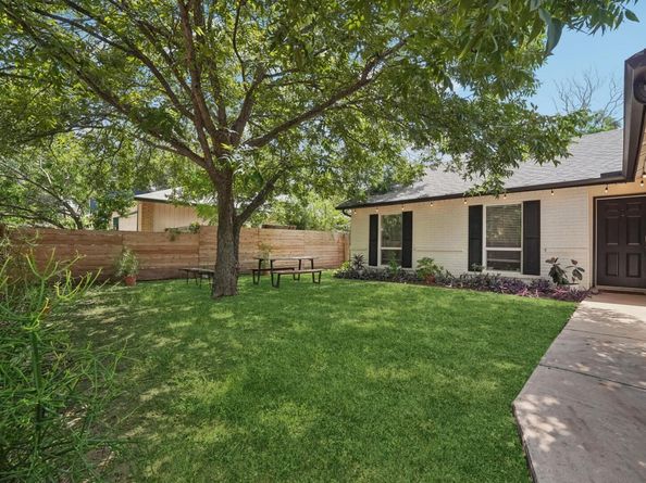 1213 S Trace DR, Austin TX 78745