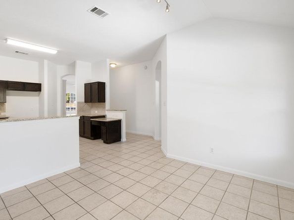 305 Plumbago DR, Pflugerville TX 78660
