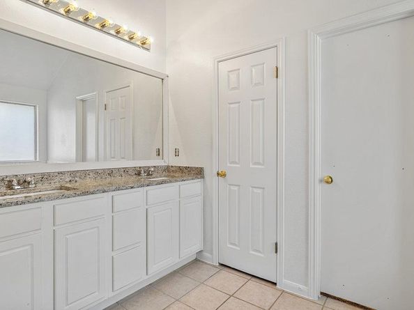 305 Plumbago DR, Pflugerville TX 78660