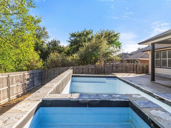 305 Plumbago DR, Pflugerville TX 78660
