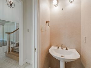 7615 Yaupon DR, Austin TX 78759