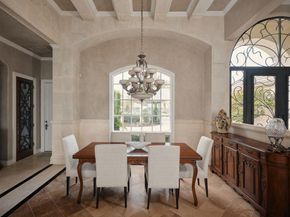 6505 W Courtyard DR, Austin TX 78730