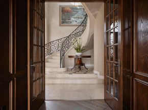 6505 W Courtyard DR, Austin TX 78730