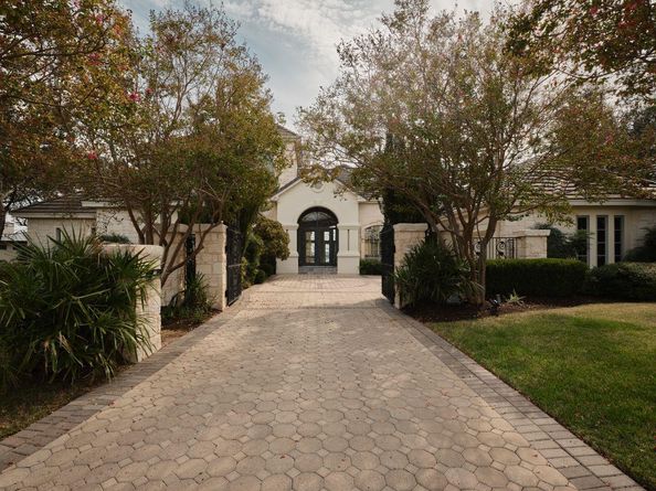 6505 W Courtyard DR, Austin TX 78730