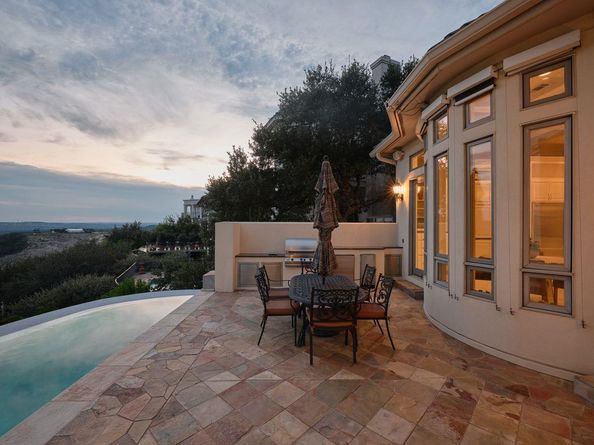 6505 W Courtyard DR, Austin TX 78730