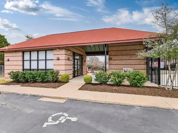 1212 Cardinal LN, Round Rock TX 78681