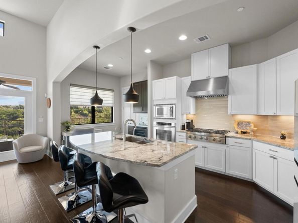 8200 Southwest PKWY 604, Austin TX 78735