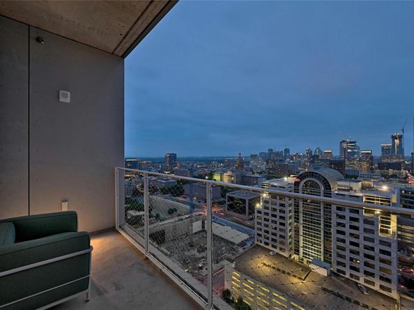 313 W 17th ST 2406, Austin TX 78701