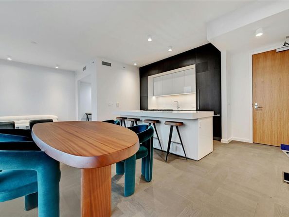 313 W 17th ST 2406, Austin TX 78701