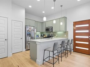 2007 Sl Davis Ave B, Austin TX 78702