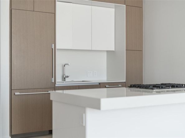 313 W 17th ST 1202, Austin TX 78701