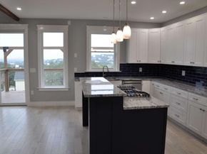 22108-2 Moulin DR, Briarcliff TX 78669