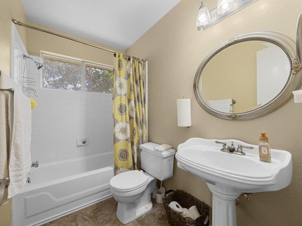2515 Armstrong DR, Leander TX 78641