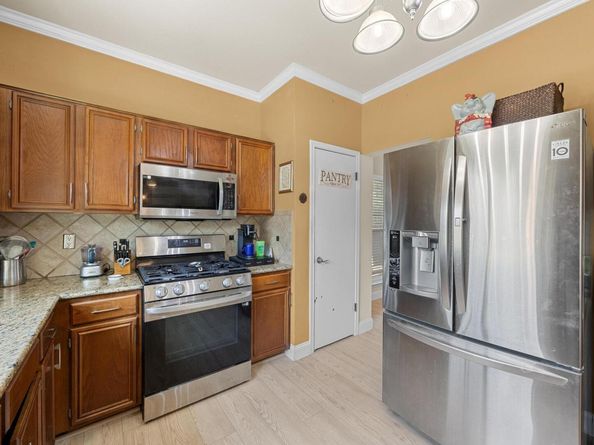 2515 Armstrong DR, Leander TX 78641