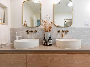 1601 Faro DR 1303, Austin TX 78741