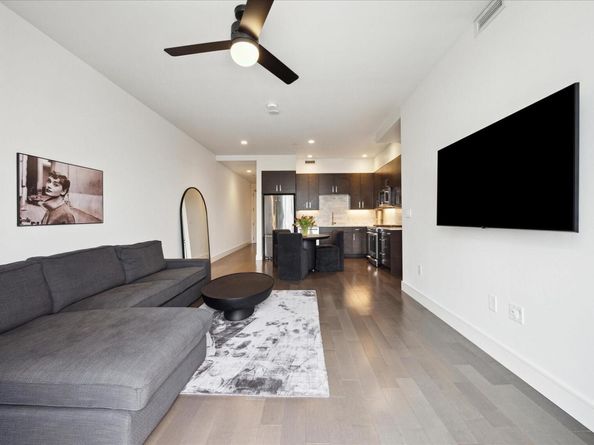 222 West Ave 1312, Austin TX 78701