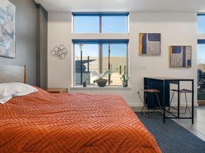 2124 E 6th ST 212, Austin TX 78702