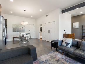 2124 E 6th ST 212, Austin TX 78702