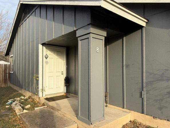 1404 W Braker LN, Austin TX 78758