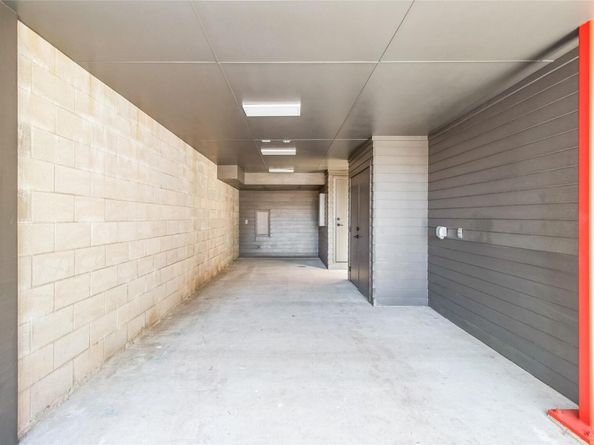 700 Denson DR 1104, Austin TX 78752