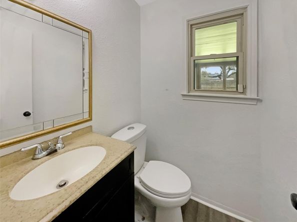 1602 Wildwood DR, Round Rock TX 78681