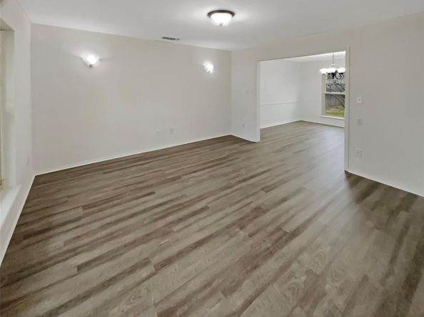 1602 Wildwood DR, Round Rock TX 78681