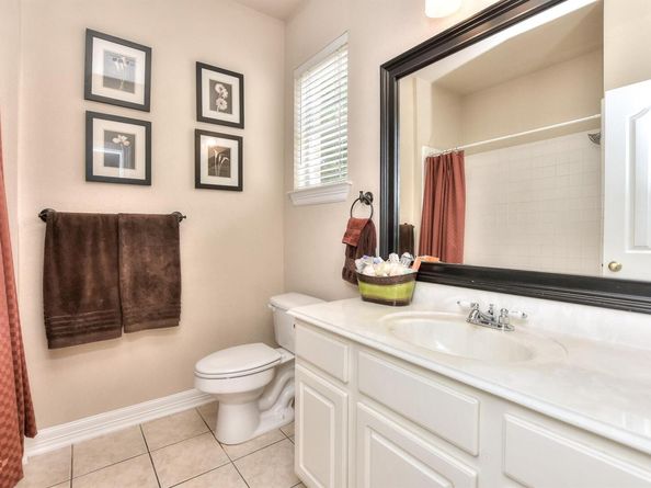 105 Brentwood DR, Georgetown TX 78628