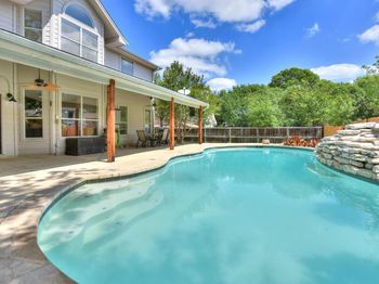 105 Brentwood DR
