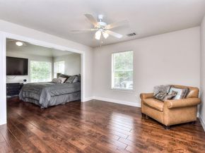 105 Brentwood DR, Georgetown TX 78628