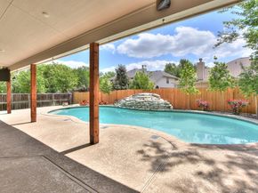 105 Brentwood DR, Georgetown TX 78628