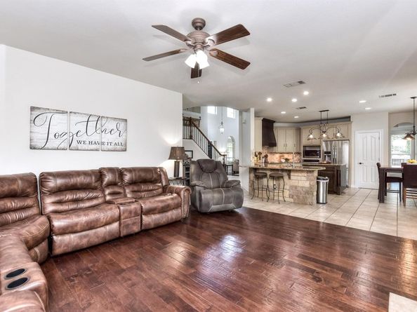 105 Brentwood DR, Georgetown TX 78628