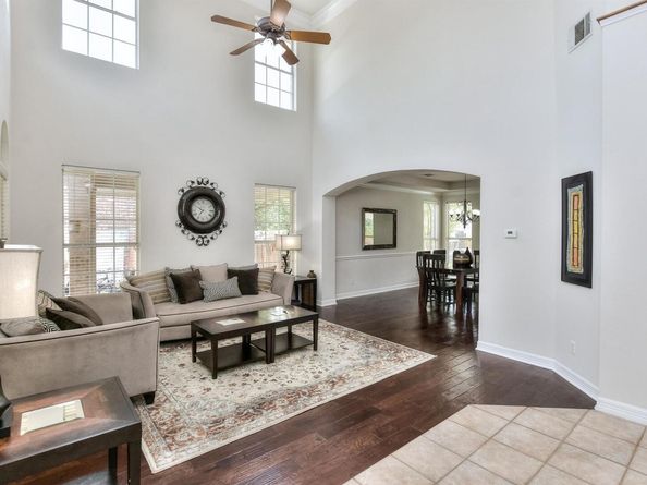 105 Brentwood DR, Georgetown TX 78628