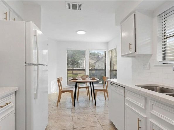 11512 Tin Cup DR 304, Austin TX 78750